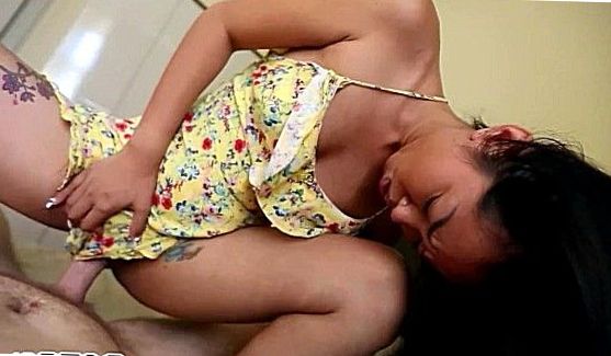 Пока ее дырка не была залита большим количеством спермы, порно видео