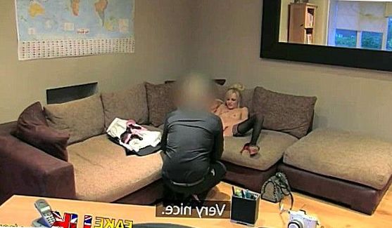 Одна девушка плохо подготовилась и не сделала клизму, порно видео